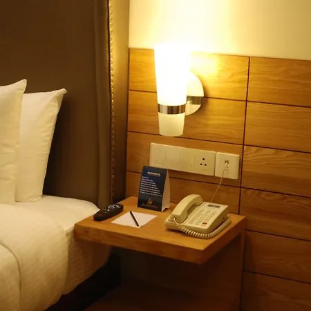 Glades Hotel-2
