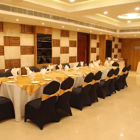 Glades Hotel-2
