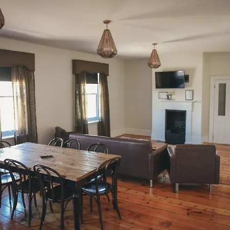 Deloraine Hotel-3