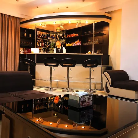 Hotel Grand Palace-2