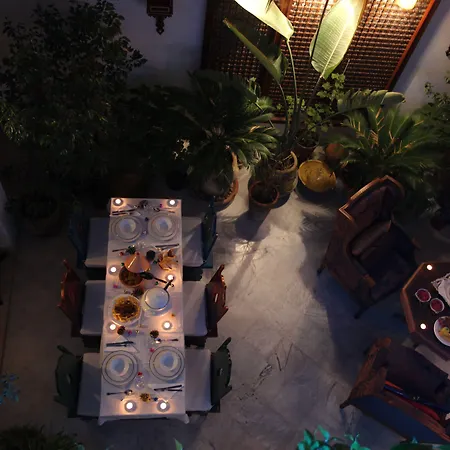El Patio Courtyard House-2