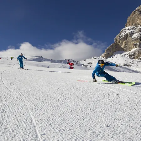 Passo Sella Dolomiti Mountain Resort-3