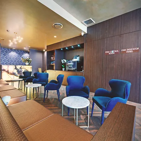 28 Hotel-2