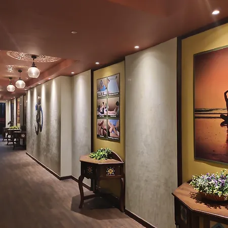 Regenta Inn Vadodara, 500M From Railway Station-2