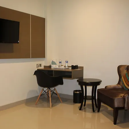 Opi Indah Hotel-3