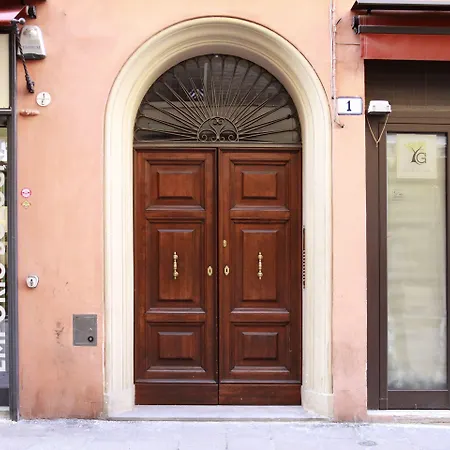 Casa Isolani Guest House Piazza Maggiore 1-2