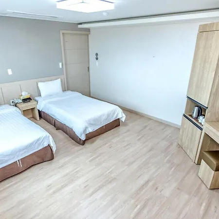Jungmoon City Hotel & J-Hill Hotel-3