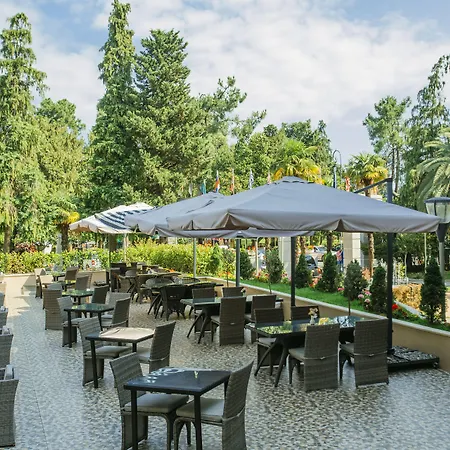 Hotel Intourist Palace Batumi-2