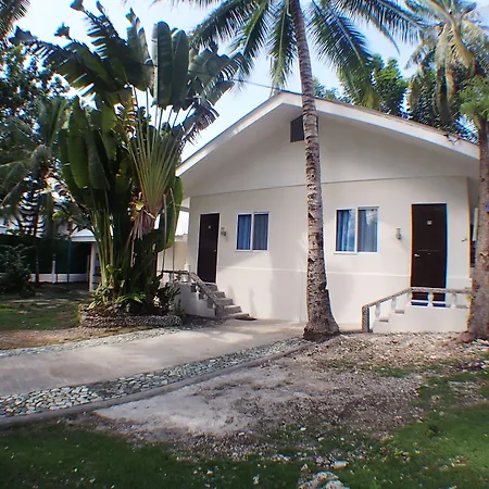 Pescadores Suites Moalboal-3