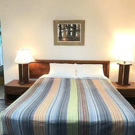 Gulfway Motel And Restaurant-2