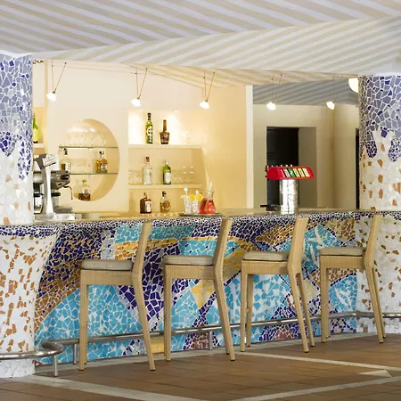 The Oasis By Don Carlos Resort (Adults Only)-2