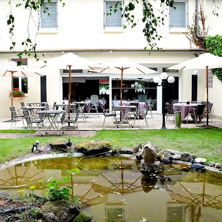 Logis Hôtel-Restaurant La Croix Couverte-3