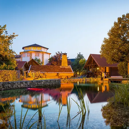 Wellnesshotel Seeschlößchen - Privat- Spa&Naturresort-3