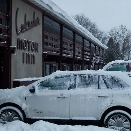 Lakeshor Motor Inn-2