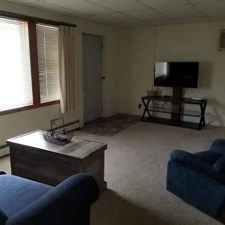 Lakeshor Motor Inn-3