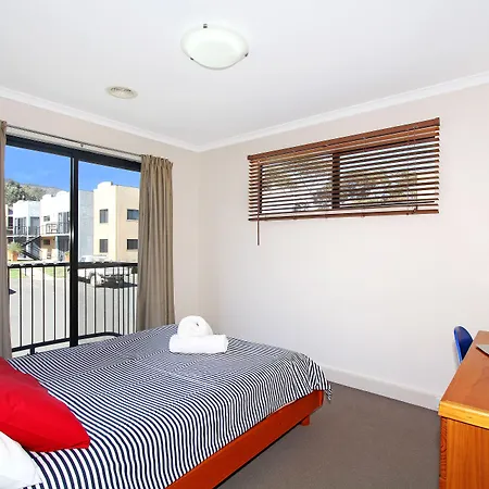 Amberoo Apartments Tamworth-3