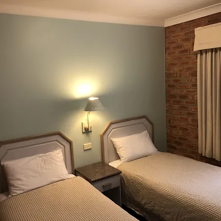 The Crossing Motel-2