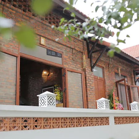 Hue Riverside Villa-3