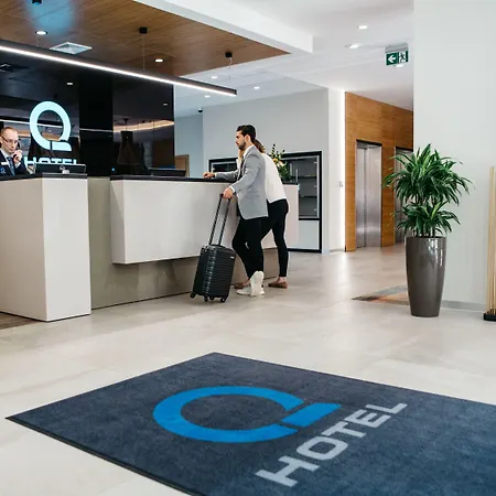 Q Hotel Plus Katowice-3