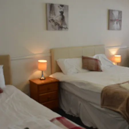 Airlie Arms Hotel-3