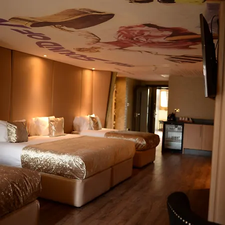 The Arthouse Hotel-2
