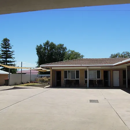 Jackaroo Apartments-2