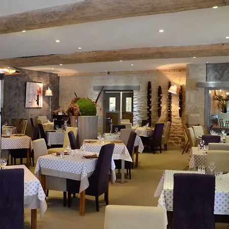 Logis Hotel Restaurant Saint Romain-3