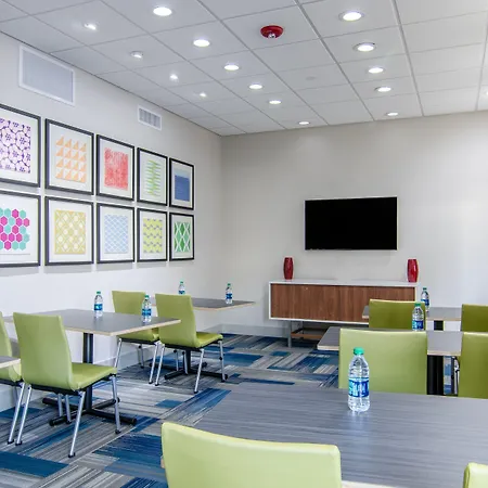 Holiday Inn Express & Suites - Atchison By Ihg-2