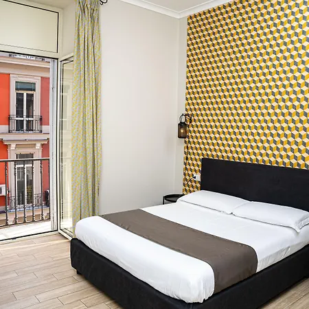 Napoli City Rooms-3