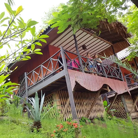 Thongbay Guesthouse-2