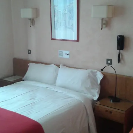 Crystal Hotel-2