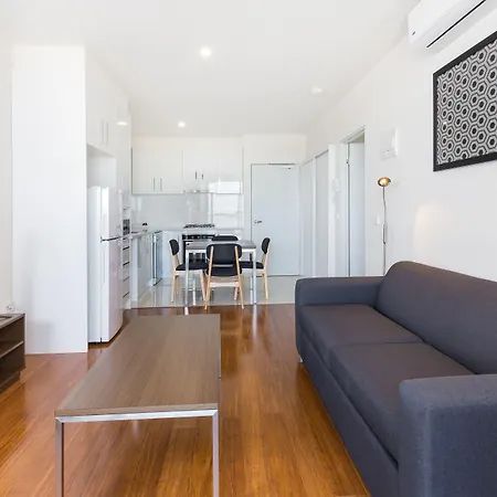 City Edge Dandenong Apartment Hotel-2