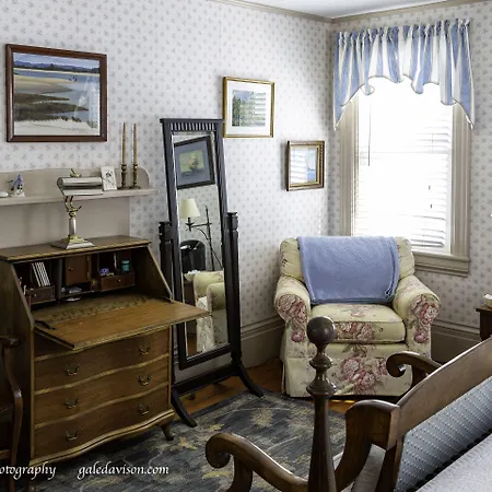 Clary Lake Bed And Breakfast-3