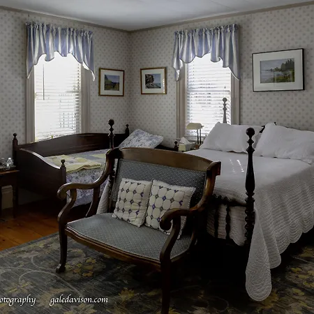 Clary Lake Bed And Breakfast-2