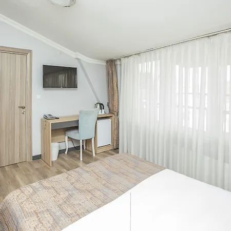 Konuk Hotel-3