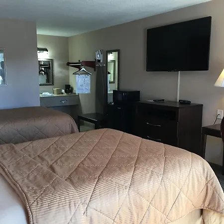 Pinetree Inn-3