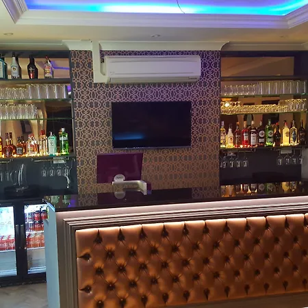 The Lansbury Heritage Hotel & Spa By Sunday Canary Wharf, London-3