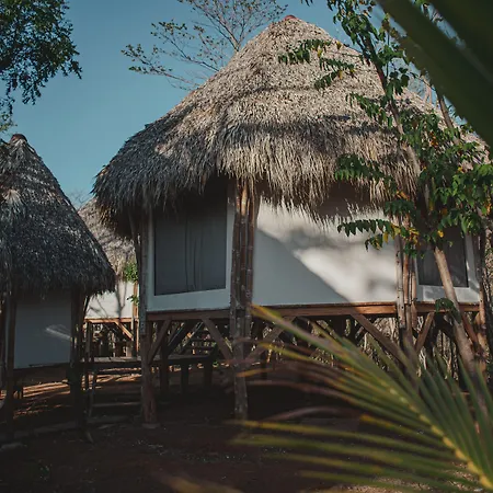 Dreamsea Surf Resort Nicaragua-3