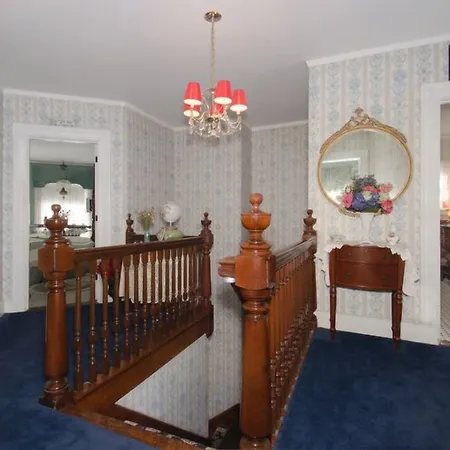 Tea Rose Inn At Plymouth, Nh-3