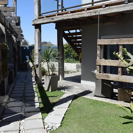 Driftwood Guesthouse-3