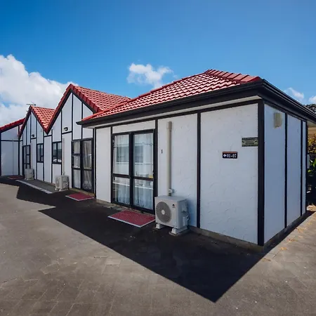 Summer Inn Motel - Newly Renovated-3