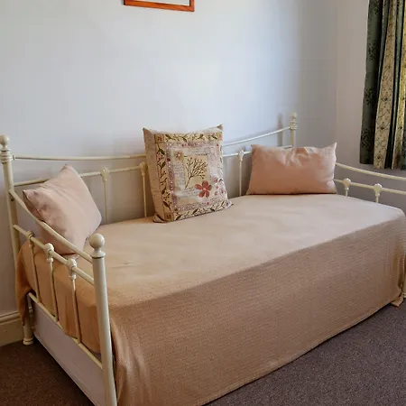 Carrington Guest House-2
