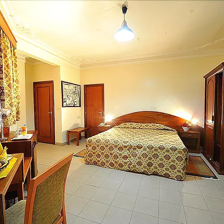 Hotel Chez Lando-3