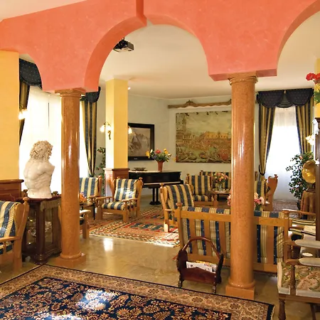 Hotel Napoleon-3