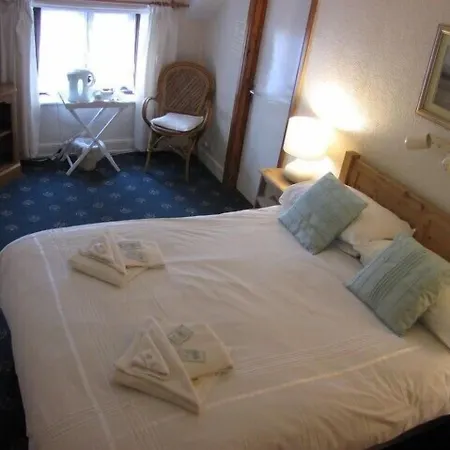 Fourways Guest House-2