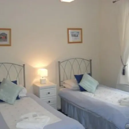 Fourways Guest House-3