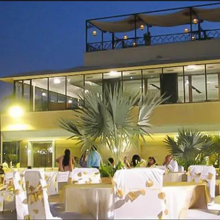 Hotel Leafio Mumbai-2