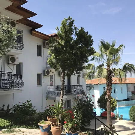 R.E.D. Hotel-3