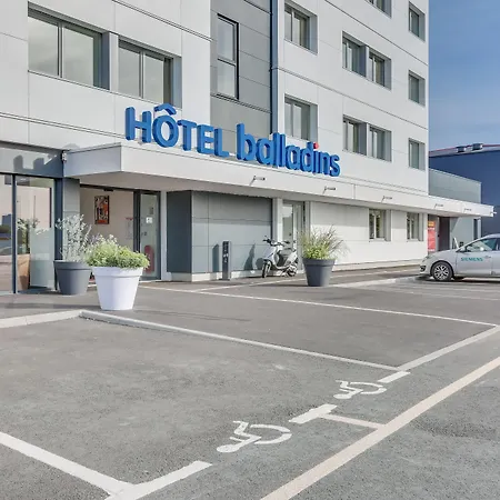 The Originals City, Hotel Caen Memorial-3