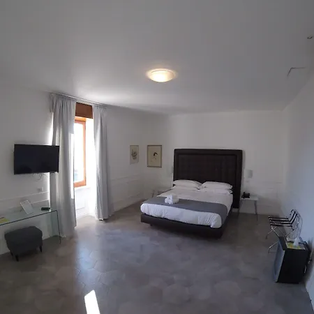 Palazzo Balsamo Suites-2